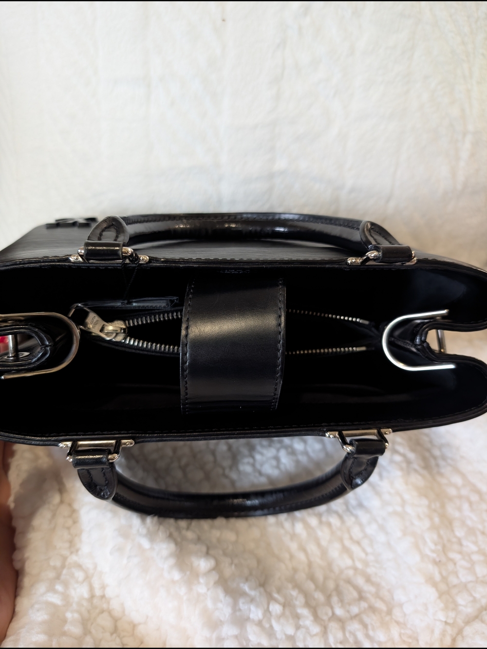 Louis Vuitton Black Epi Leather Handbag - Structured Top Handle - Picture 14 of 17
